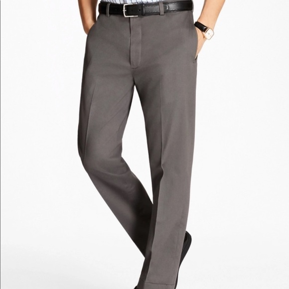 Brooks Brothers Advantage Chino Clark  in Gray Flat Front 33W x 28L - Picture 1 of 11